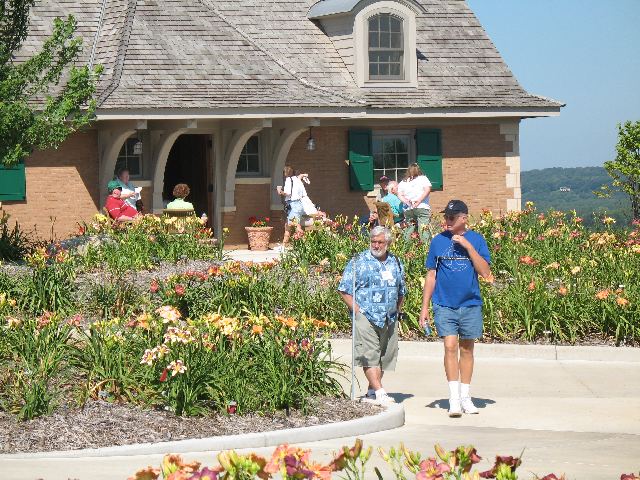 visit.jpg - 90466 Bytes